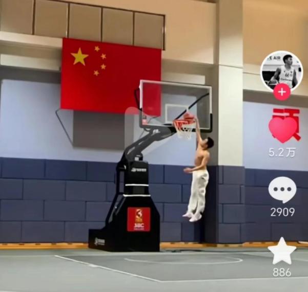 包含赵维伦第一次穿上国家队战袍那感觉太棒了的词条
