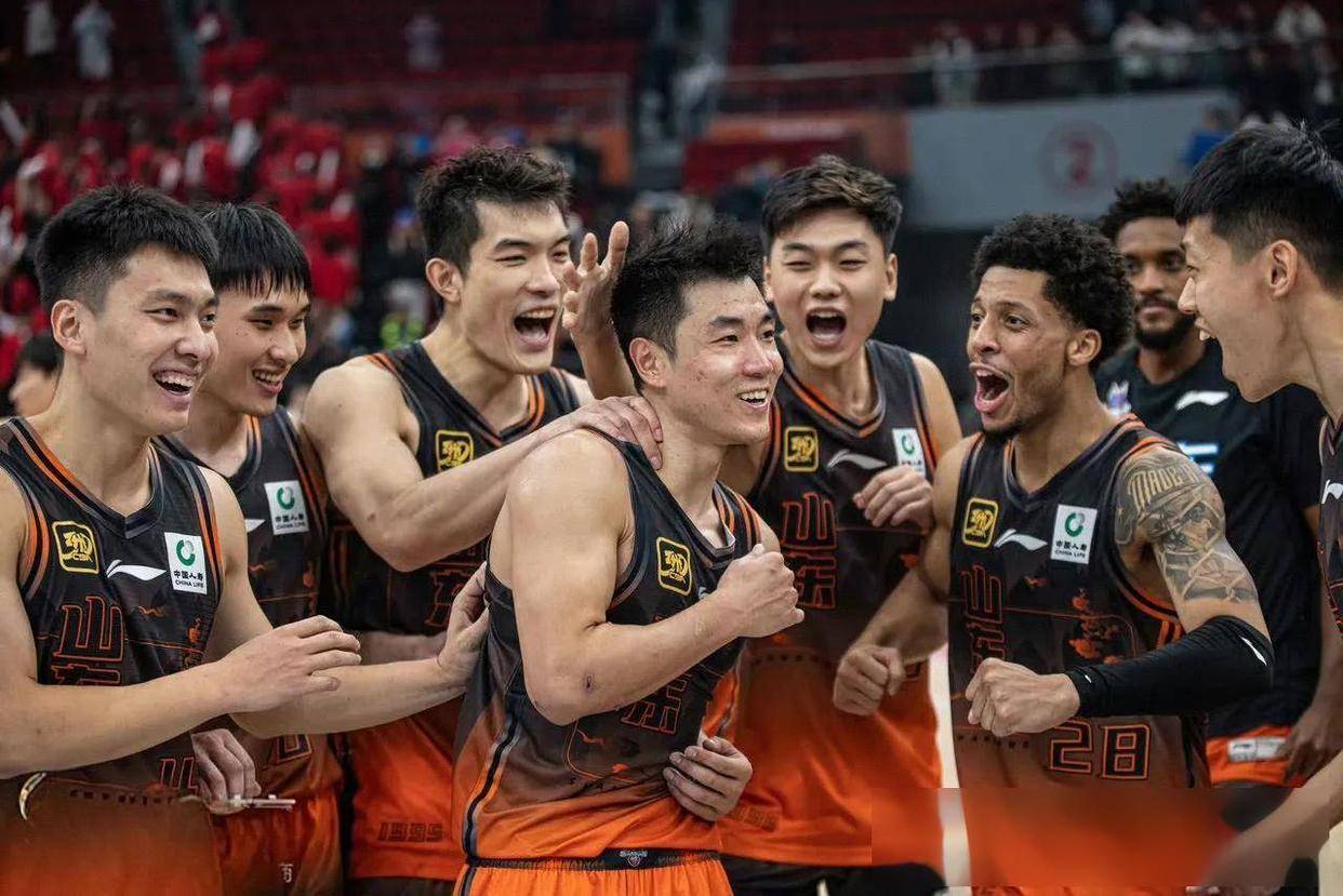 安博体育-CBA俱乐部杯为CBA联赛提升赛事组织水平提供支持的简单介绍
